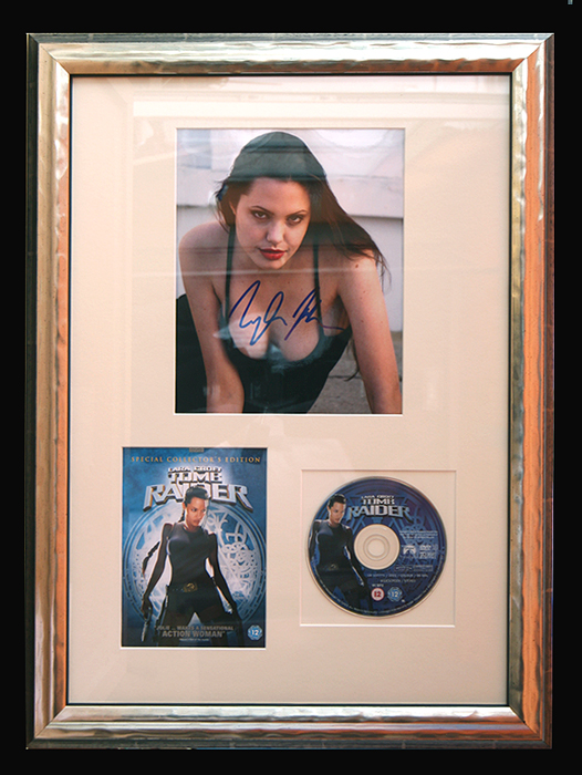 ANGELINA JOLIE - Lara Croft - Tomb Raiders